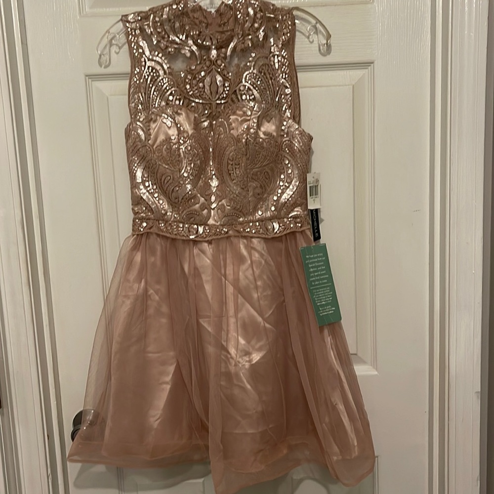 My Michelle Special Occasion Dress NWT Sz 7